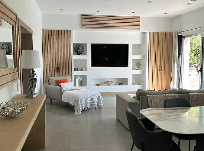 La Serena Villa